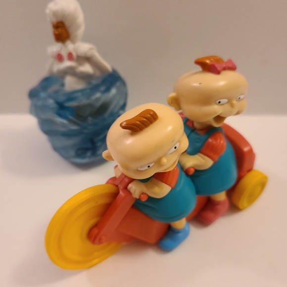 *Fast food Action Toys - Picture 3 of 5